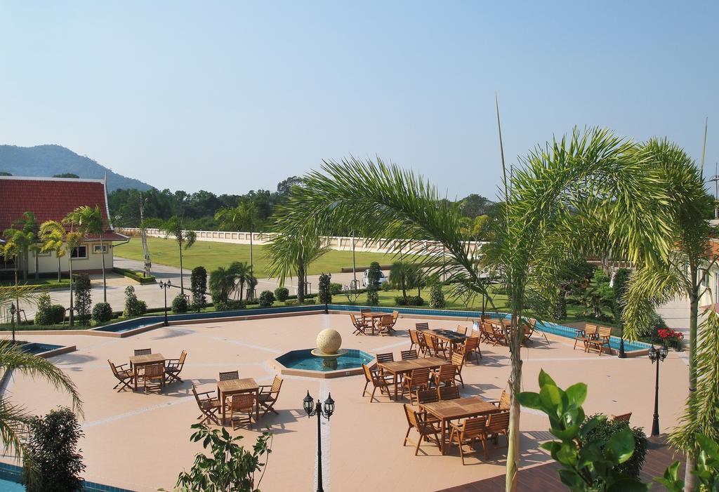 Nordic Tropical Resort Sattahip Exterior photo